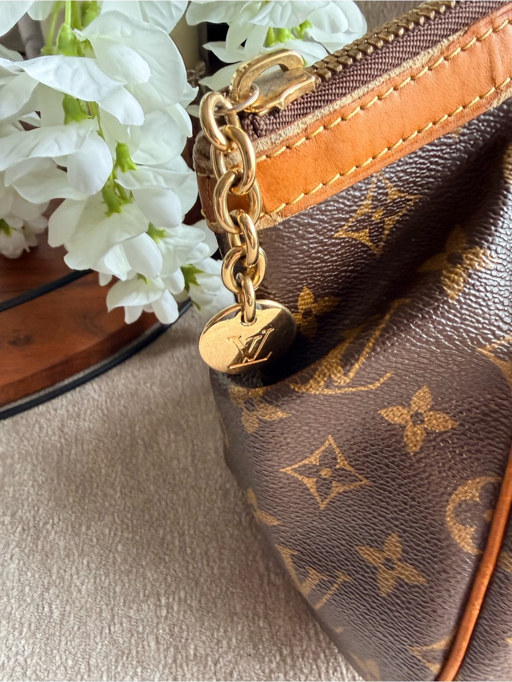 Louis Vuitton Monogram Trivoli PM Canvas Top Handle Satchel Authentic - Picture 2 of 12